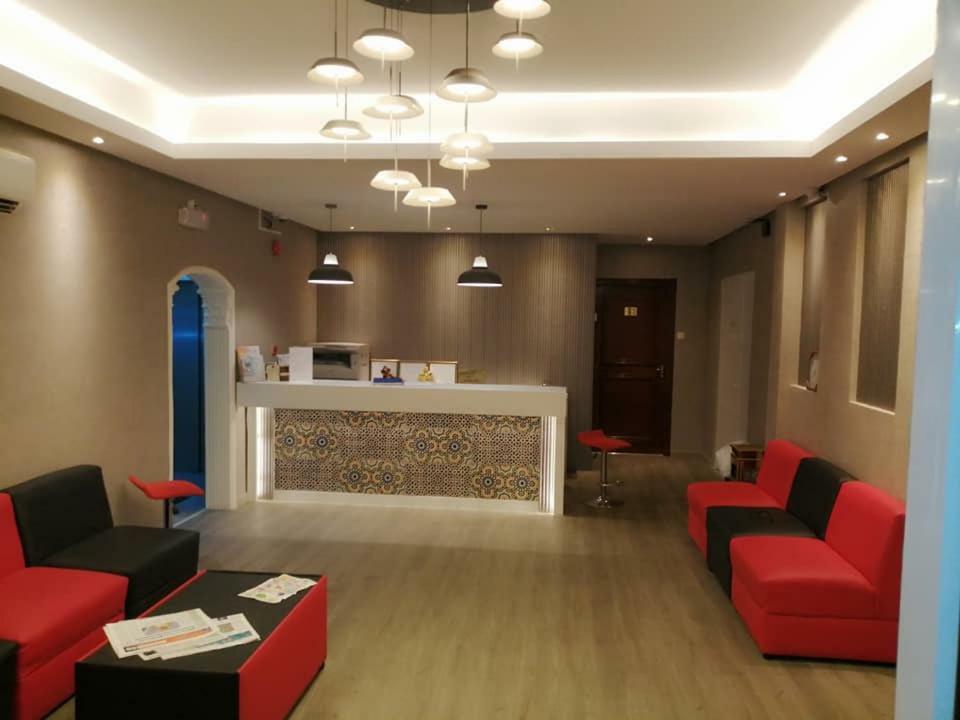 Sun City Hotel Muskat Bagian luar foto